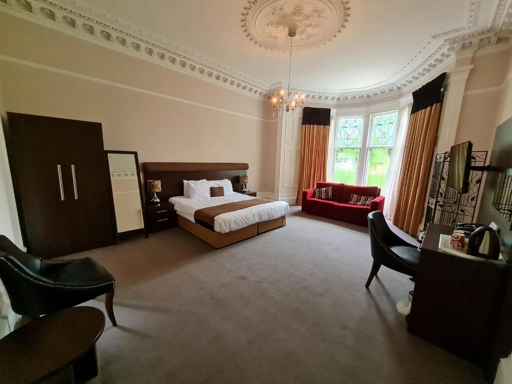 Number 10 Hotel Image 25